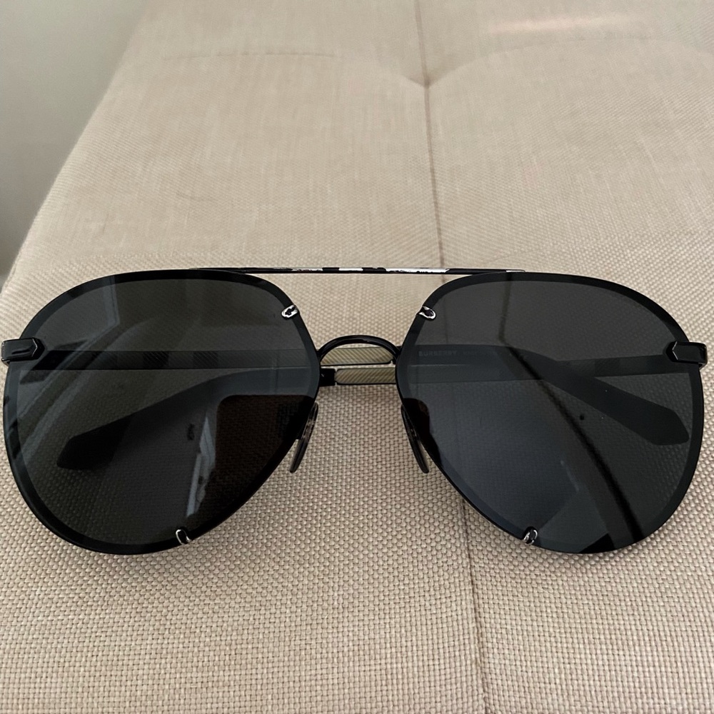 Black Burberry Aviator Sunglasses